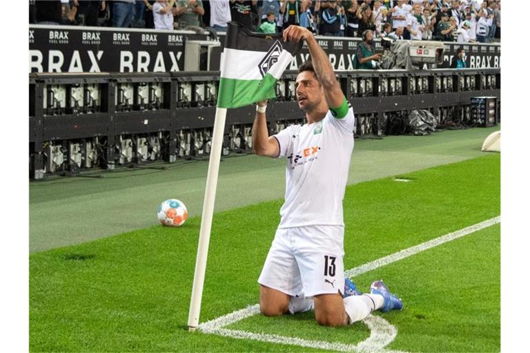 Gladbachs Matchwinner gegen Bielefeld: Kapitän Lars Stindl. Foto: Federico Gambarini/dpa