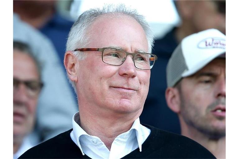 Glaubt weiter an die Chancen der DHB-Auswahl bei der EM: Liga-Präsident Uwe Schwenker. Foto: Frank Molter/dpa