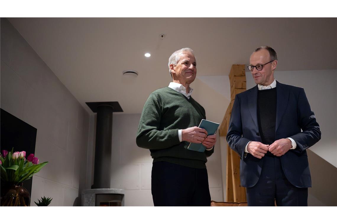 Gleich nach der Ankunft traf sich der Kanzler mit Norwegens Regierungschef zum Vier-Augen-Gespräch.