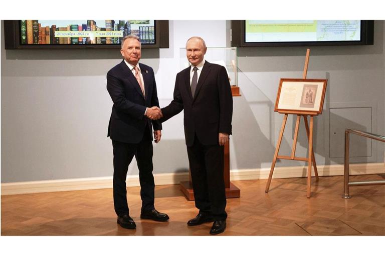 Glückloser US-Sondergesandter: Steve Witkoff (links) mit Wladimir Putin