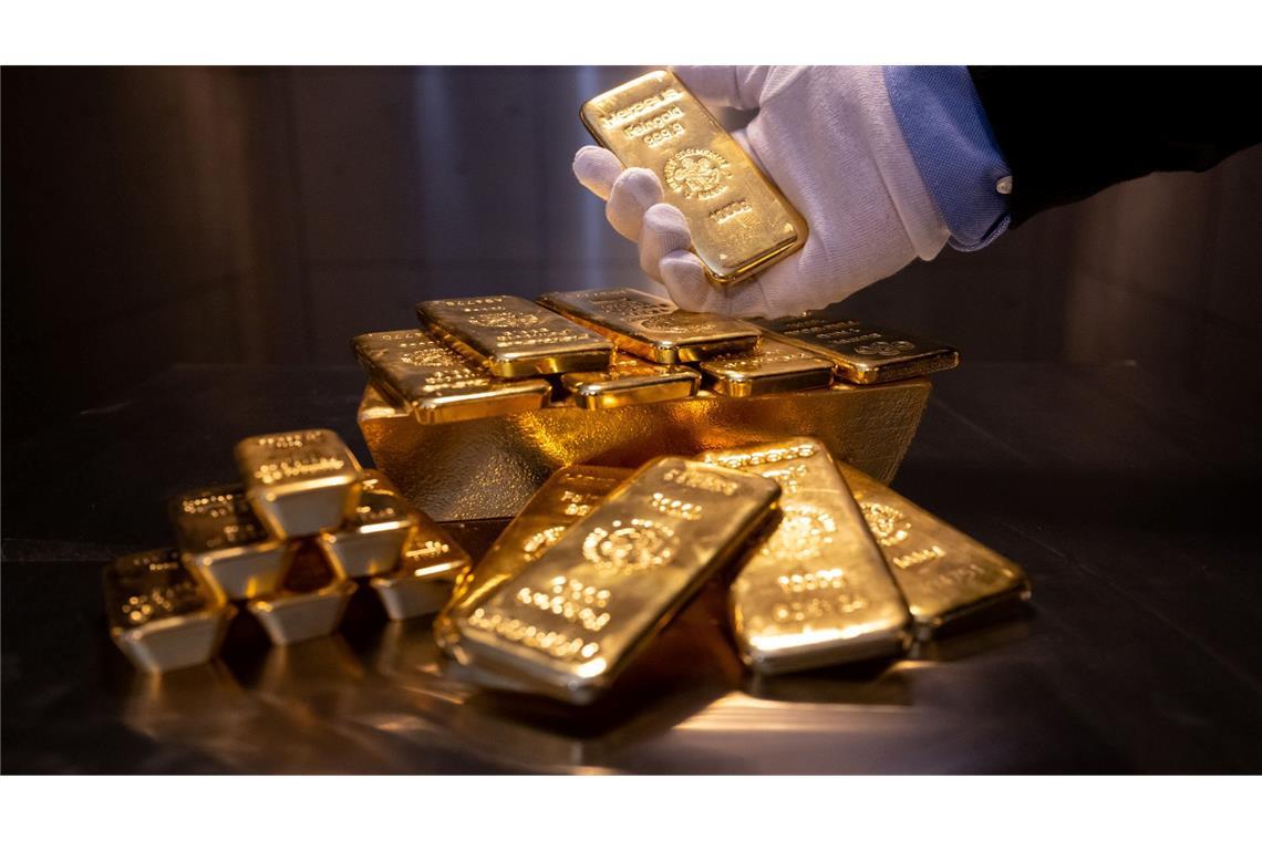 Goldpreis knackt Rekordmarke von 3.000 US-Dollar Gold setzt seinen Höhenflug fort.