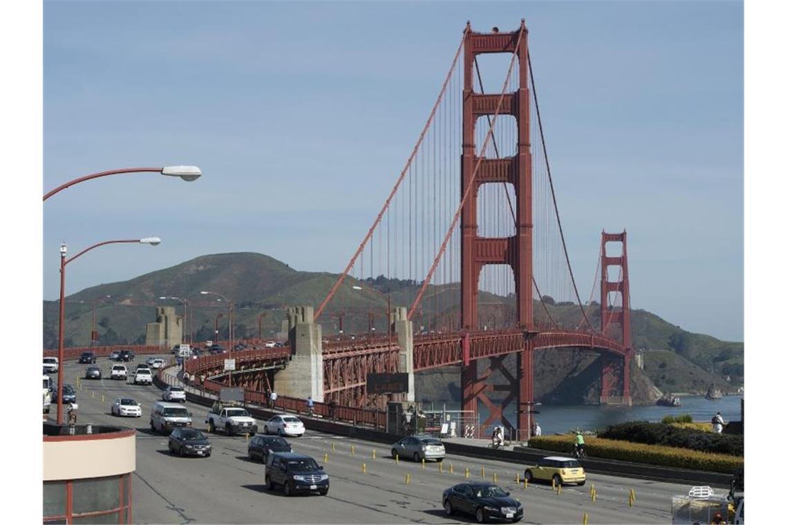 Golden Gate Bridge in San Francisco. Der US-Bundesstaat Kalifornien will ab 2035 keine Autos mit Verbrennungsmotor mehr zulassen. Foto: John G. Mabanglo/EPA/dpa