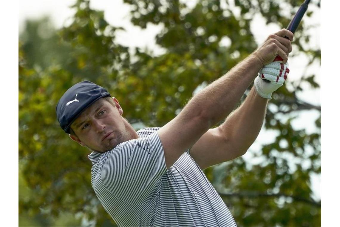 Golf-Profi Bryson DeChambeau aus den USA gewinnt nach einem starken Schlusstag die US Open. Foto: Charles Krupa/AP/dpa