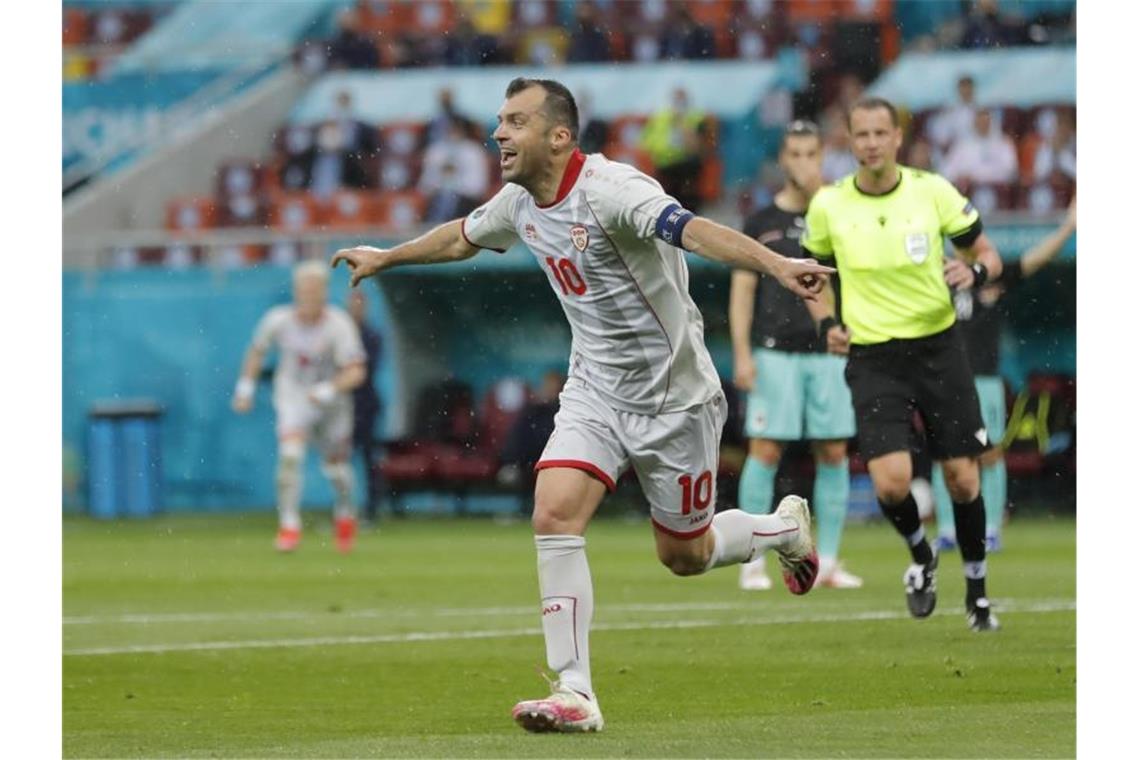 Tränen bei Joker Gregoritsch: Österreich schreibt Geschichte Goran Pandev bejubelt seinen Treffer. Foto: Vadim Ghirda/AP Pool/dpa