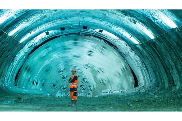 Gotthard-Basistunnel: Tunnelbohrmaschine „Paulina“ startet in Störzone Süd neu