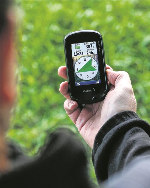 Digitale Schnitzeljagd wird volljährig GPS-Gerät gibt die Richtung vor. Foto: A. Becher