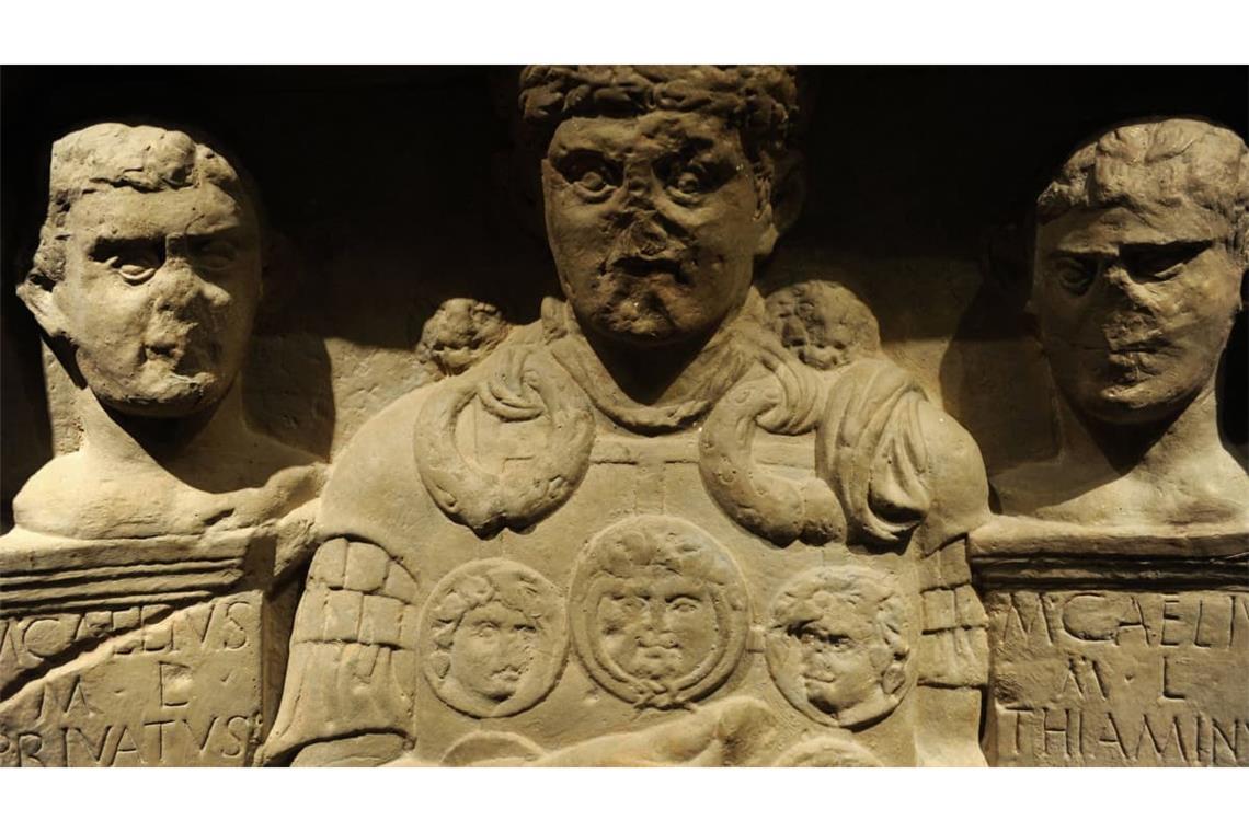 Grabstein des Zenturio Marcus Caelius von der Legio XVIII, der im Alter von 53 Jahren in dr Varusschlacht fiel.