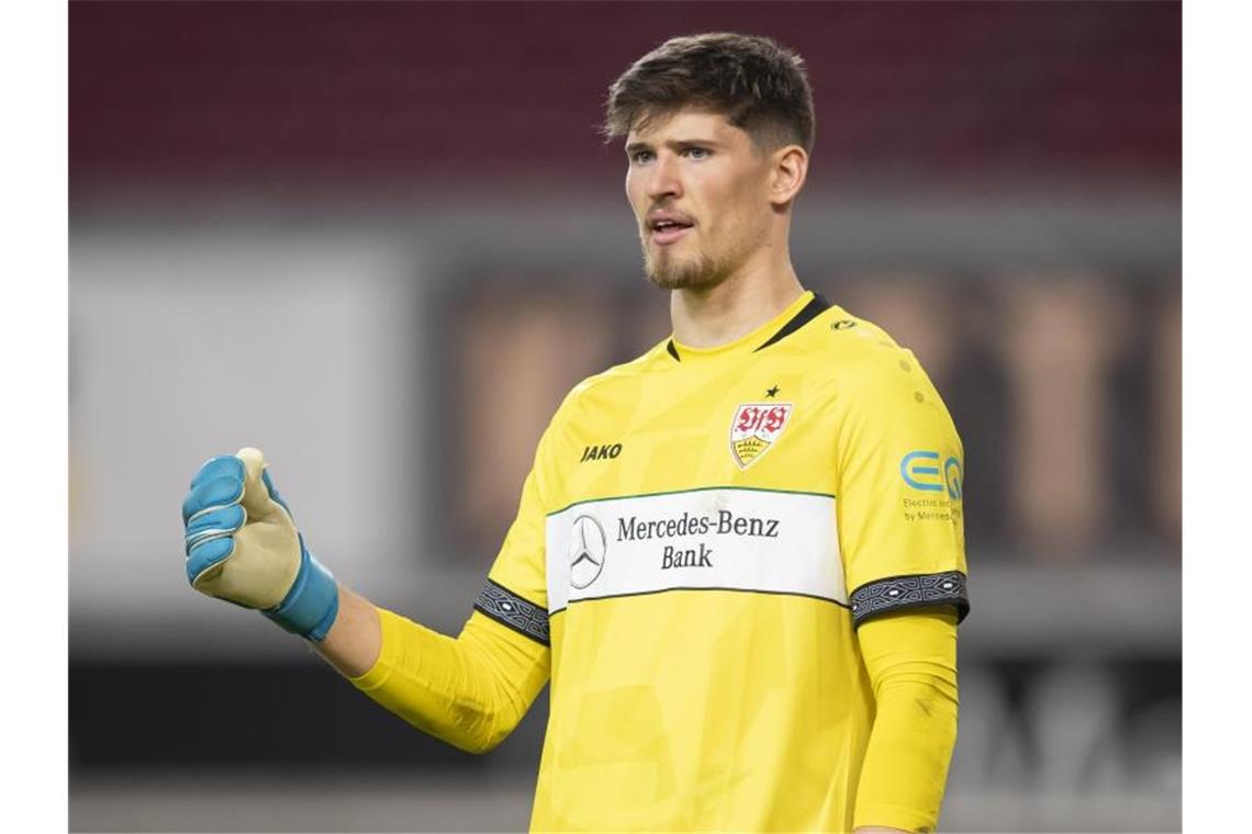 VfB wieder auf dem Vorwärtsmarsch: Kobel auf dem Sprung Gregor Kobel gestikuliert. Foto: Tom Weller/dpa/Archivbild