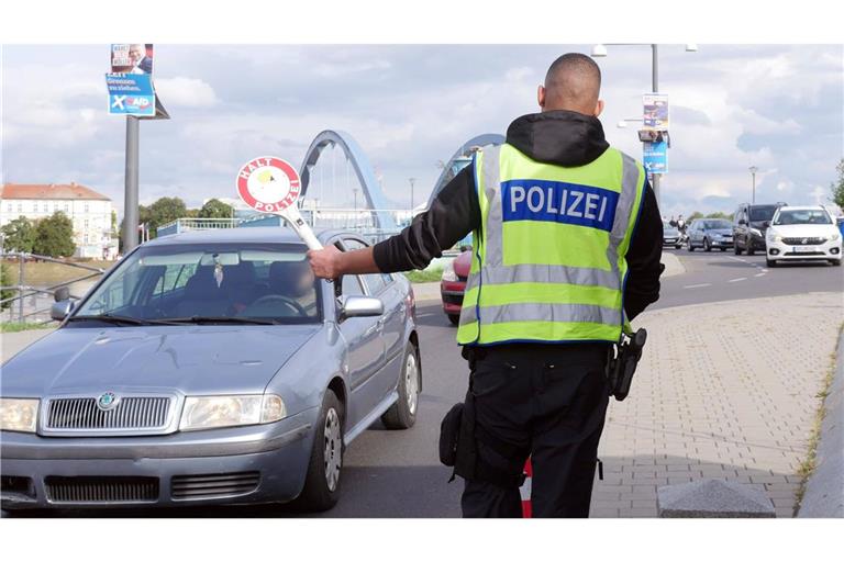 Grenzkontrolle an der deutsch-polnischen Grenze in Frankfurt Oder.