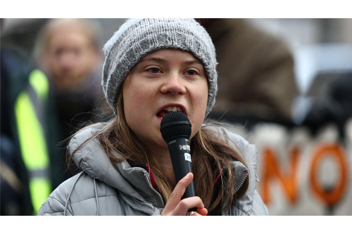 Greta Thunberg im Oktober 2023 in London. Sie steht durch ihre jüngsten Äußerungen in der Kritik.