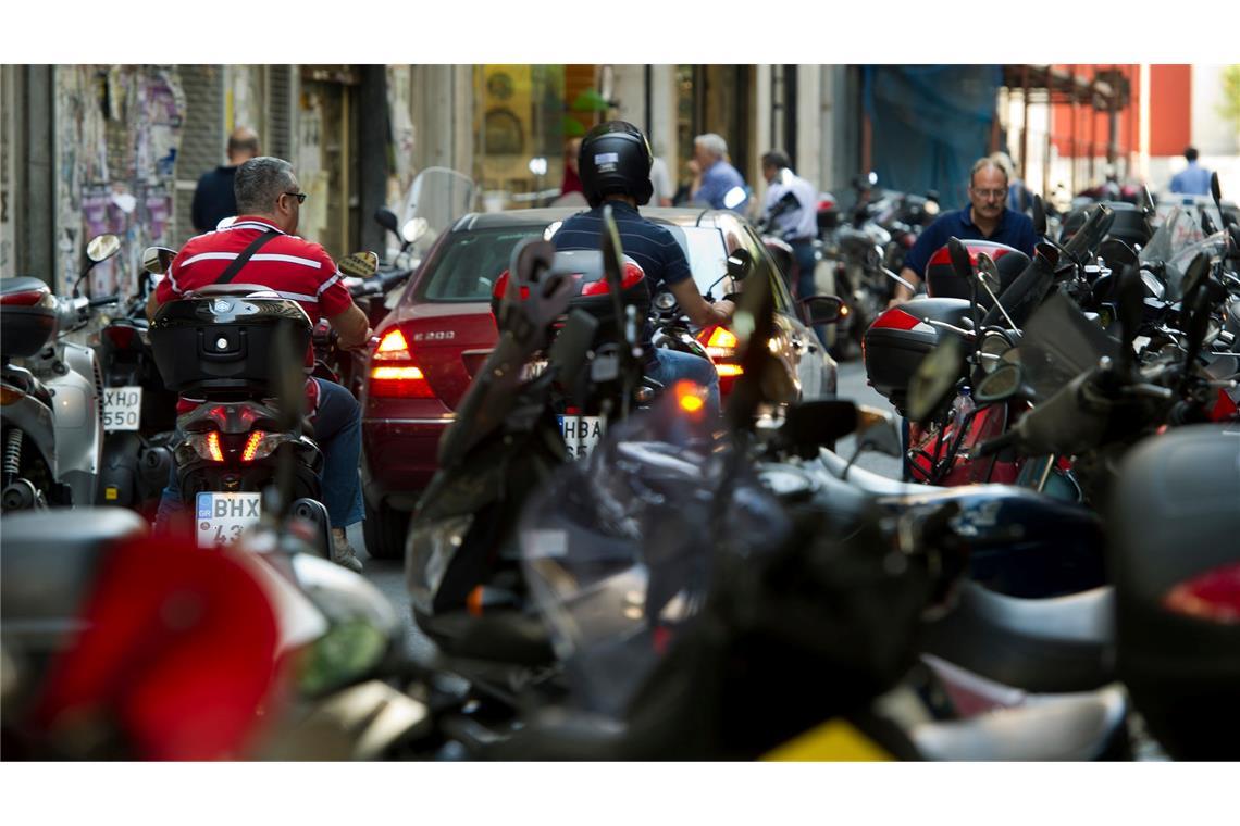 Künftig saftige Strafen für Verkehrssünder in Griechenland Griechenland hat eine der höchsten Verkehrstoten-Quoten in der EU