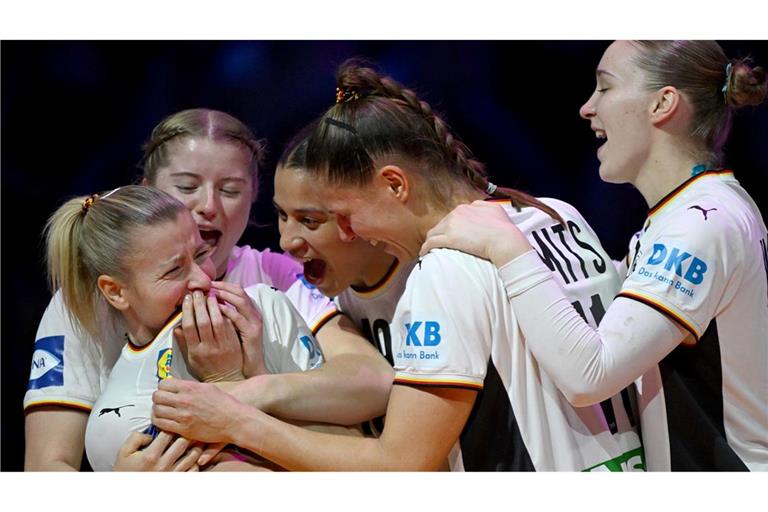 Größter Erfolg seit 1993: Handballerinnen gewinnen Silber.