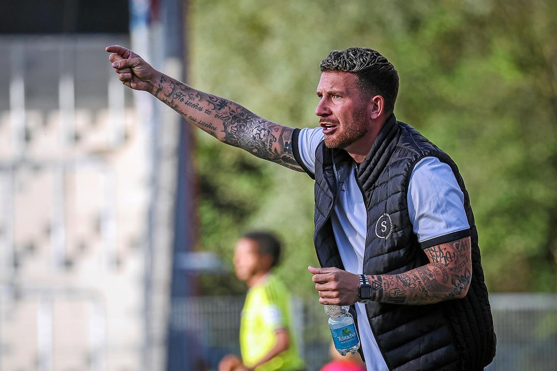 Großaspachs Trainer Pascal Reinhardt hat klare Vorstellungen davon, woran in der Länderspielpause gearbeitet wird. Foto: Alexander Becher