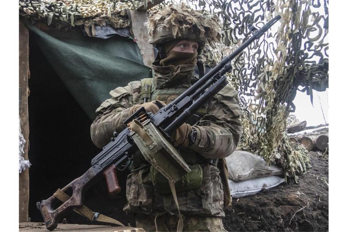 Großbritannien hatte jüngst angekündigt, die ukrainische Armee mit Verteidigungswaffen unterstützen zu wollen. Foto: Andriy Dubchak/AP/dpa