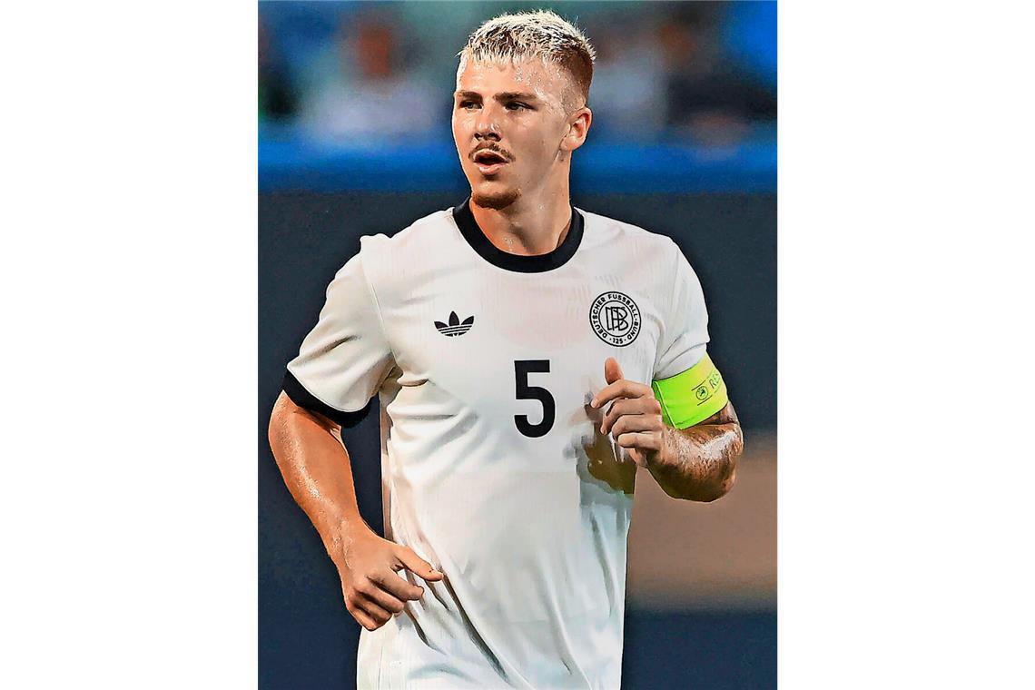 Große Ehre für den jungen VfB-Profi: Finn Jeltsch als Spielführer der U-21-Nationalelf