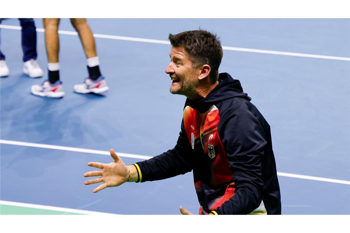 Niederlande statt Nadal: Tennis-Team strebt ins Finale Große Freude: Teamchef Michael Kohlmann bejubelt den Einzug ins Halbfinale des Davis Cups.