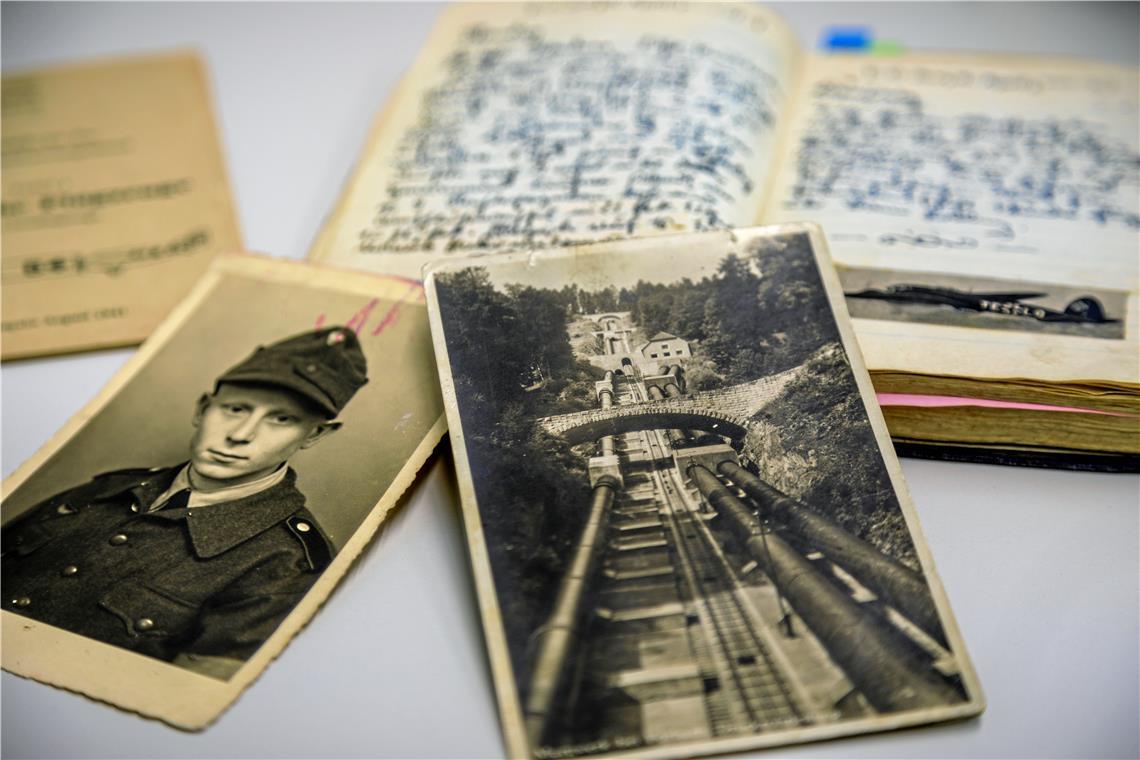 Großmann konnte mit Originaldokumenten wie einem Kriegstagebuch und Fotos arbeiten.