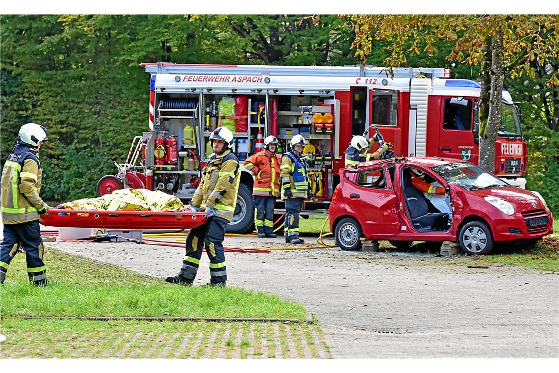 Großübung des Polizeipräsidiums Aalen in Zusammenarbeit mit den lokalen Blaulich...