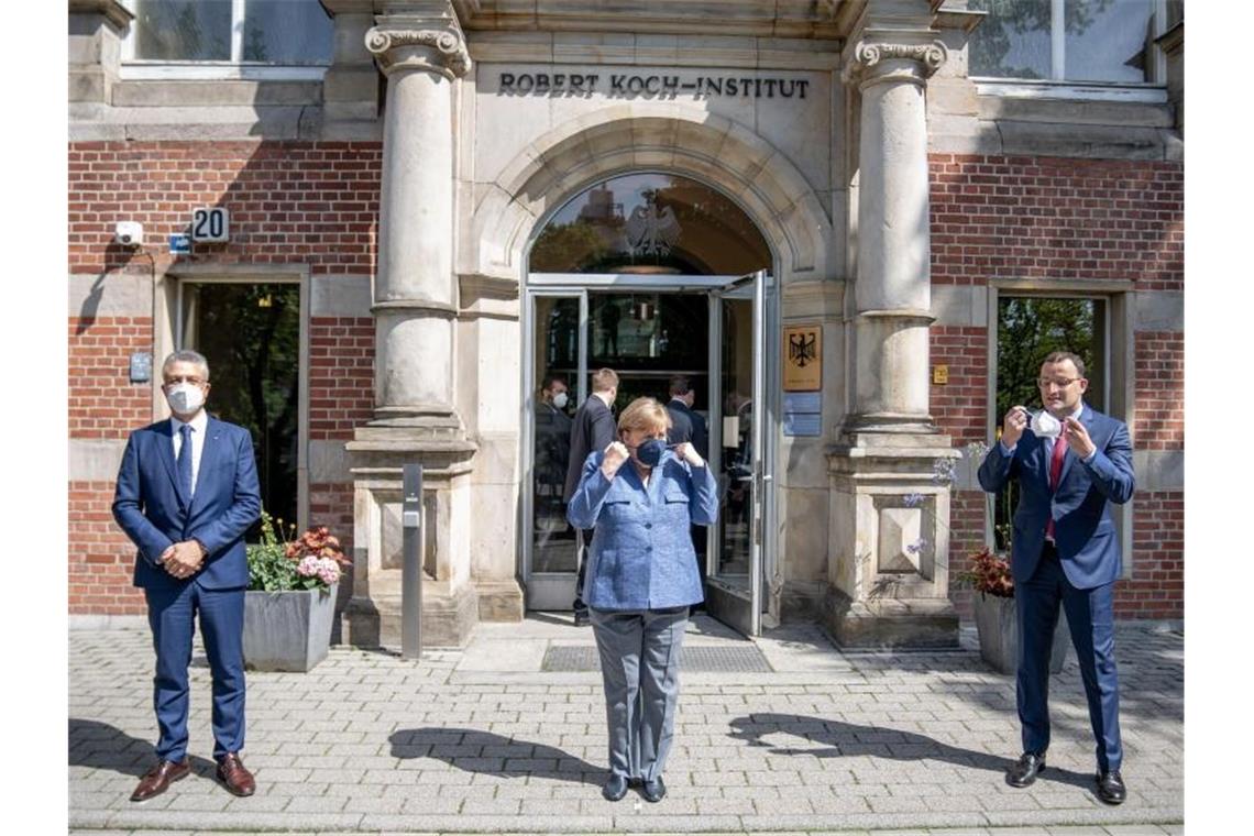 Merkel lehnt Impfpflicht ab