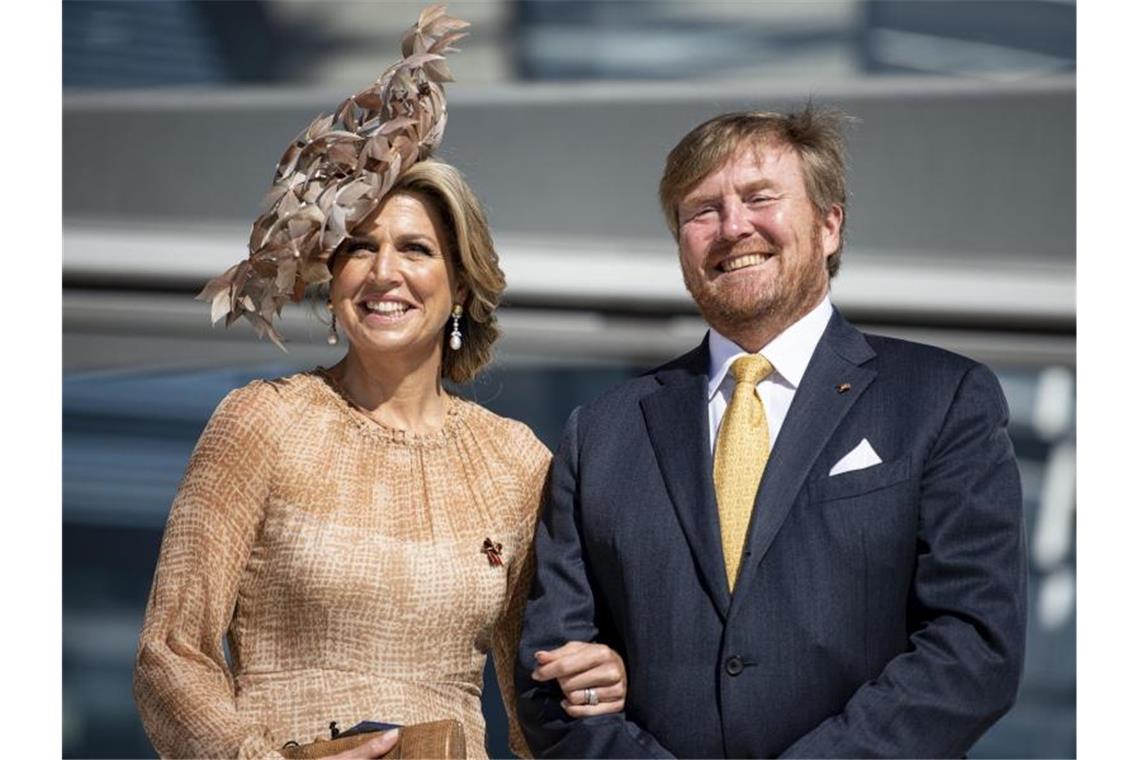Gute Laune: König Willem-Alexander und Königin Máxima auf der Dachterrasse des Deutschen Bundestags. Foto: Fabian Sommer/dpa
