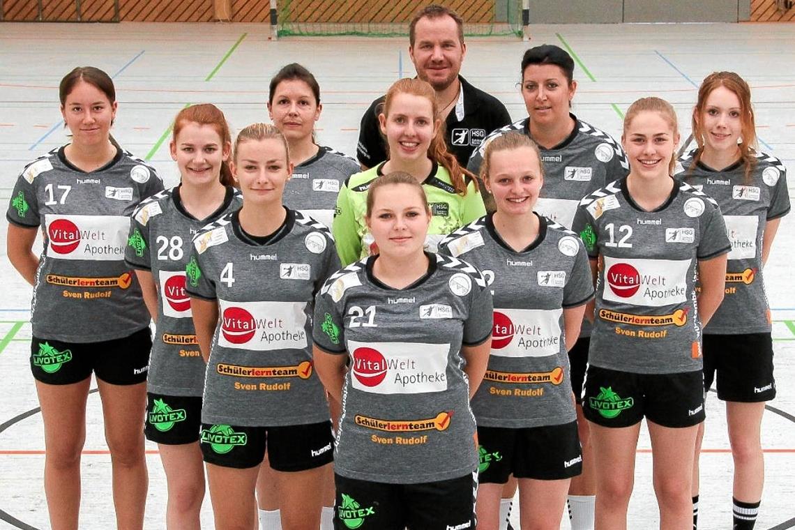 Haben den Aufstieg geschafft (von links): Hannah Schiffo, Ajscha-Marie Nicolai, Alisa Kraft, Alisa Mack, Donna Rendl, Carolin Reibl, Trainer Nils Müller, Annika Fritz, Franziska Volkmer, Annika Übele und Tamara Trinkle. Es fehlen Lisa Freier und Stephanie Heitkämper. Foto: privat