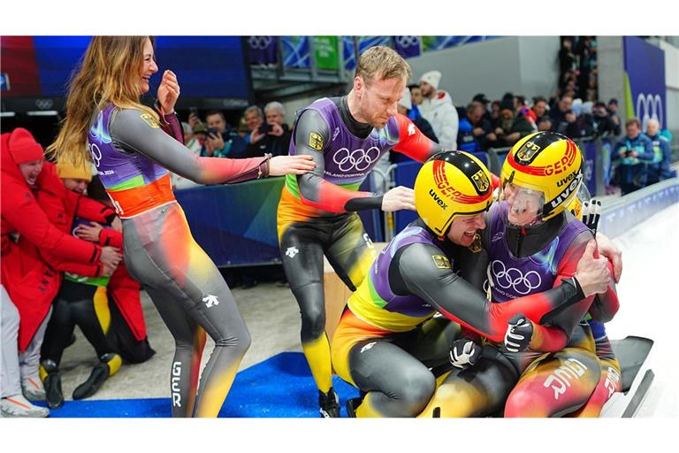 Haben die deutschen Rodler wieder Grund zum Jubeln am Freitag?  
Foto: Michael Kappeler/dpa