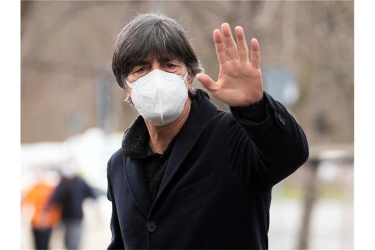 Hält die ersten Begegnungen der WM-Qualifikation zum Einspielen für die EM für „wahnsinnig wichtig“: Joachim Löw. Foto: Federico Gambarini/dpa