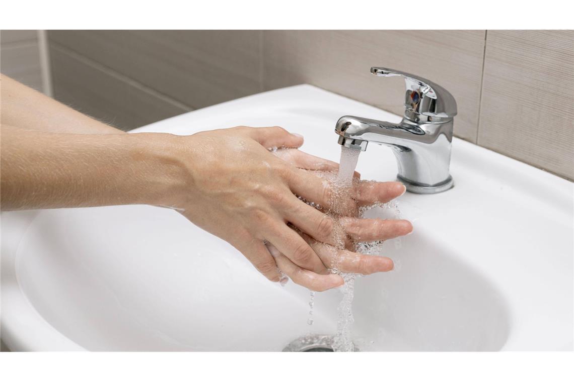 So viele waschen nach dem Toilettengang nicht die Hände Händewaschen nach dem Toilettengang – überraschend viele machen das nicht.
