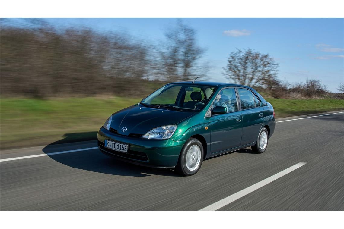 Hässliches Entlein und Elektro-Pionier: Ob man das Design des Toyota Prius nun mag, bleibt Geschmacksache. Seine Vorreiterrolle in Sachen Elektromobilität ist aber unbestritten. (Archivbild)