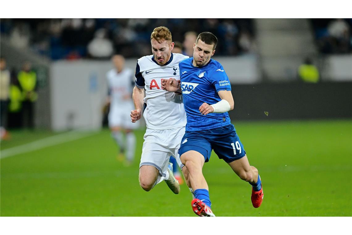 "Extrem bitter": Hoffenheim vor Europa-League-Aus Häufig zu langsam: Hoffenheims Defensive wirkte überfordert.