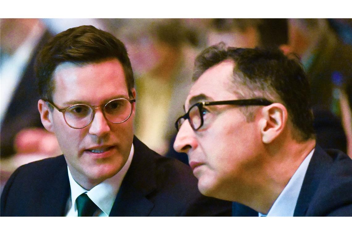 Hagel sieht „aggressive Angriffe“ Özdemirs.