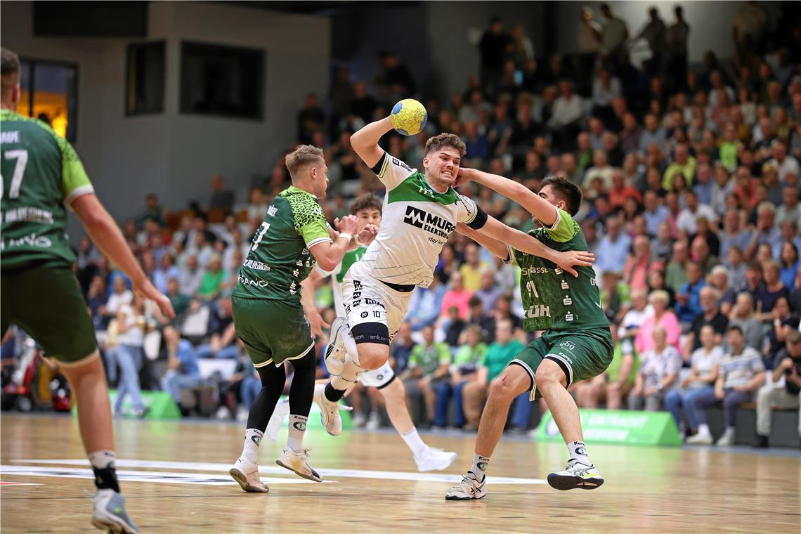 Handball, HC Oppenweiler/Backnang, Rückspiel beim HC Eintracht Hildesheim und Ju...