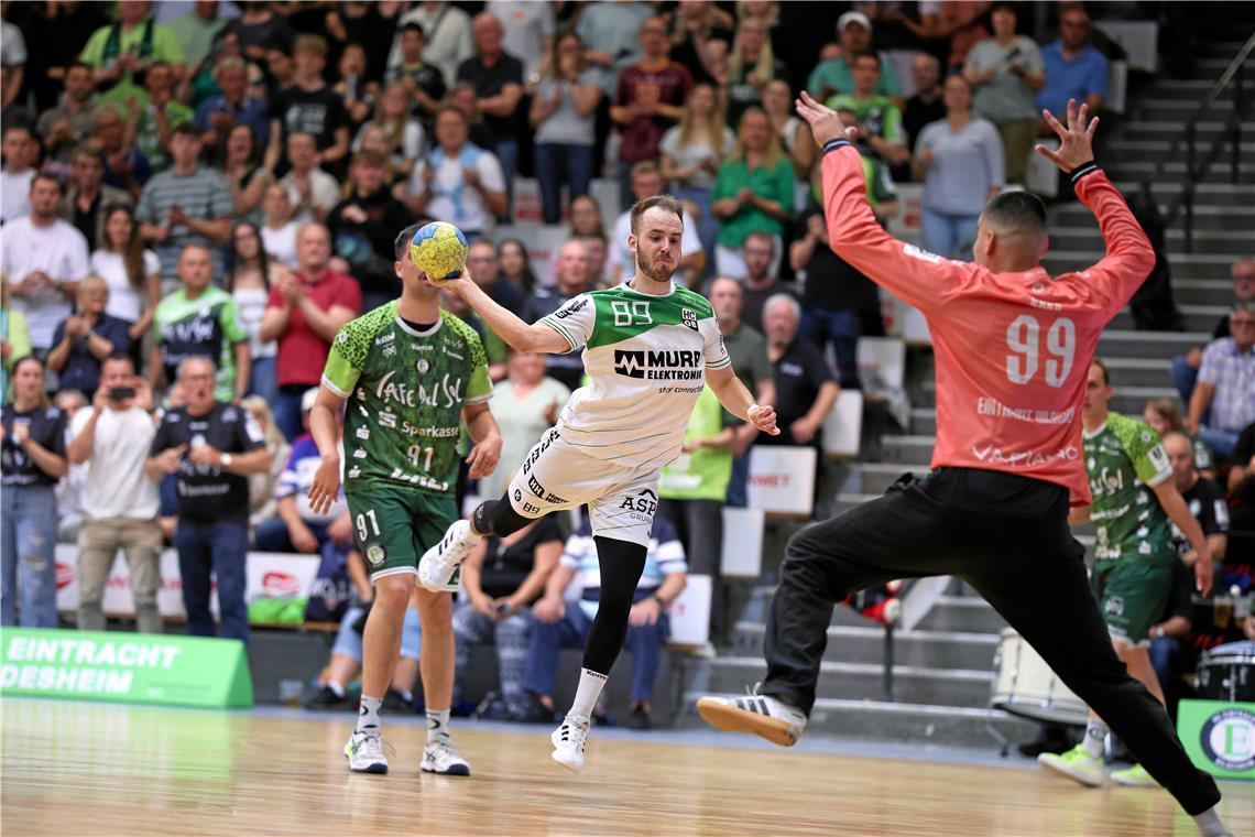 Handball, HC Oppenweiler/Backnang, Rückspiel beim HC Eintracht Hildesheim und Ju...