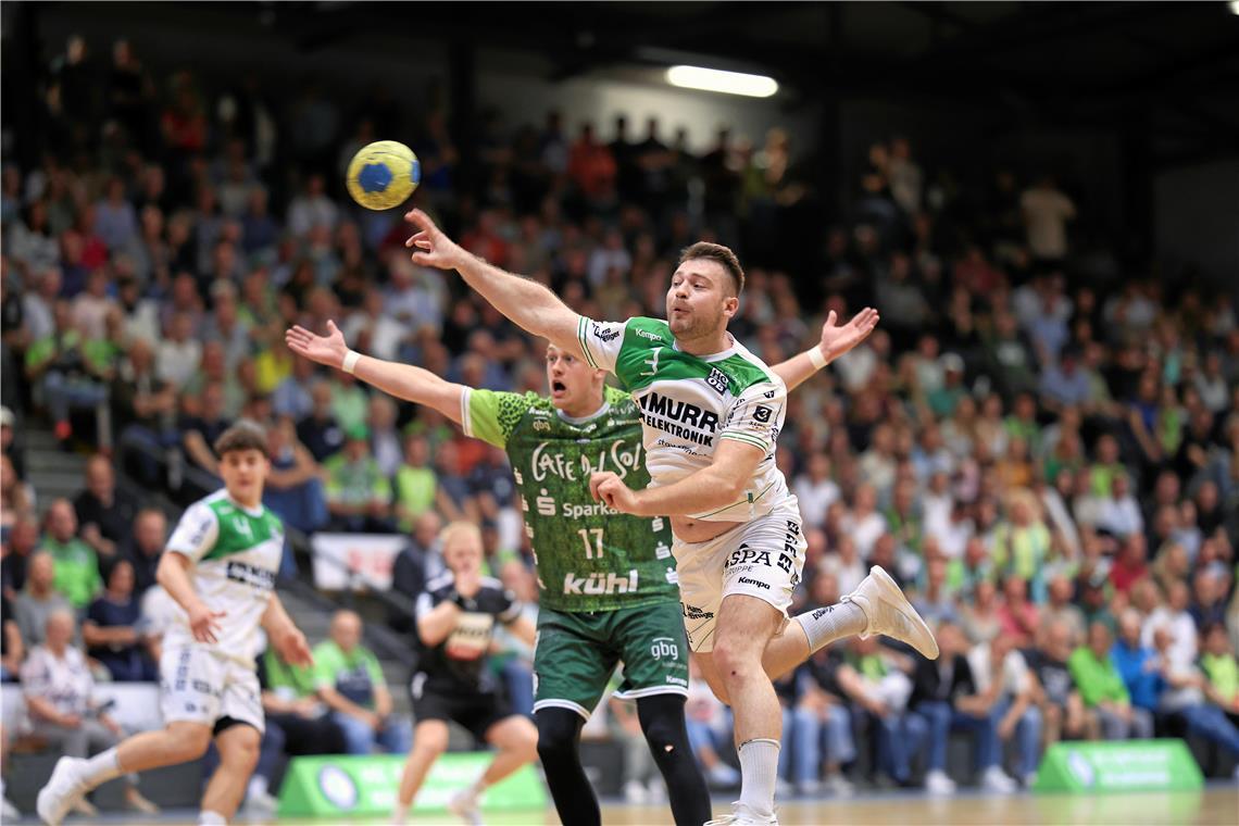 Handball, HC Oppenweiler/Backnang, Rückspiel beim HC Eintracht Hildesheim und Ju...