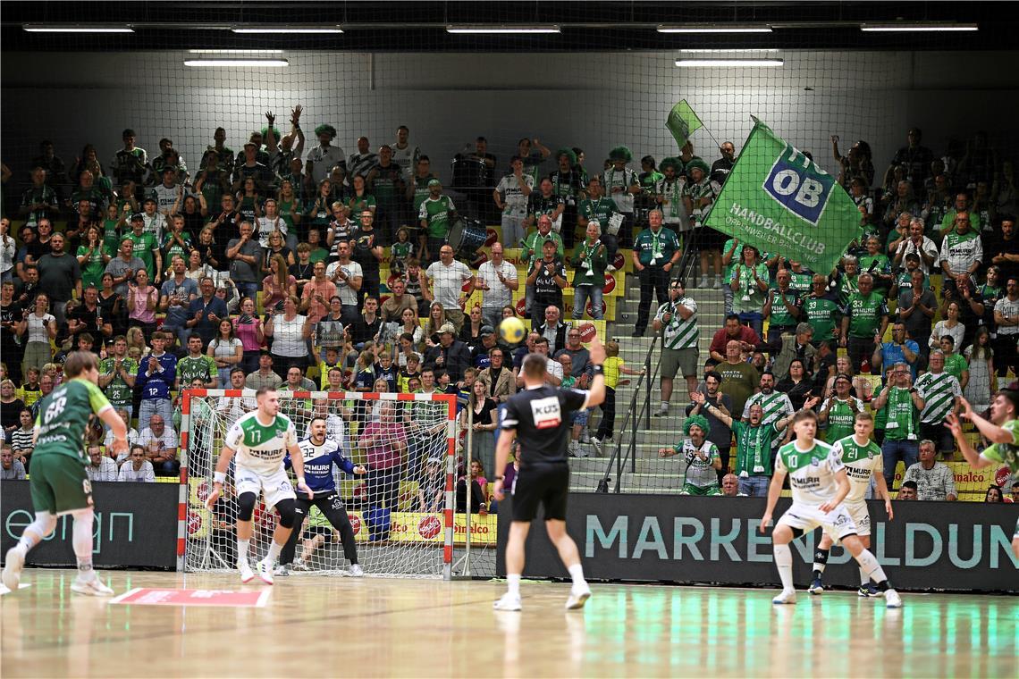 Handball, HC Oppenweiler/Backnang, Rückspiel beim HC Eintracht Hildesheim und Ju...