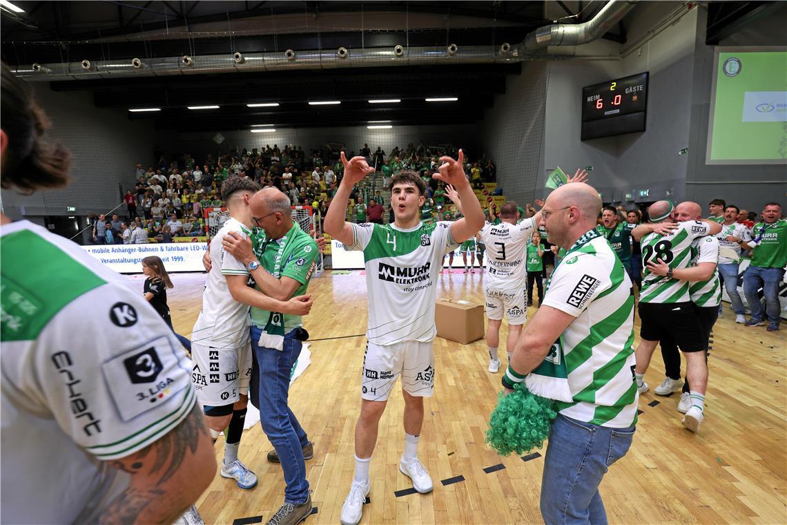 Handball, HC Oppenweiler/Backnang, Rückspiel beim HC Eintracht Hildesheim und Ju...