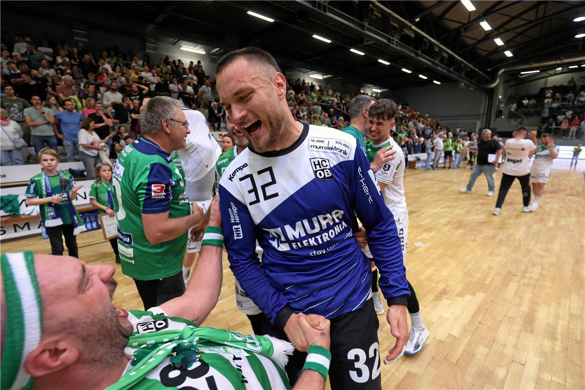 Handball, HC Oppenweiler/Backnang, Rückspiel beim HC Eintracht Hildesheim und Ju...
