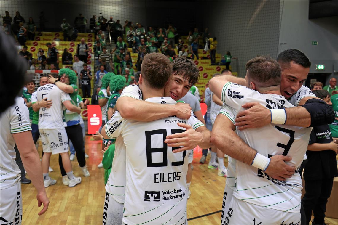 Handball, HC Oppenweiler/Backnang, Rückspiel beim HC Eintracht Hildesheim und Ju...