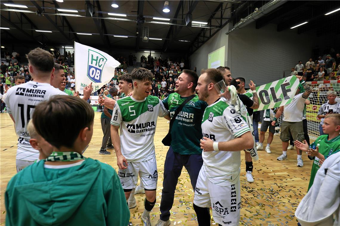Handball, HC Oppenweiler/Backnang, Rückspiel beim HC Eintracht Hildesheim und Ju...