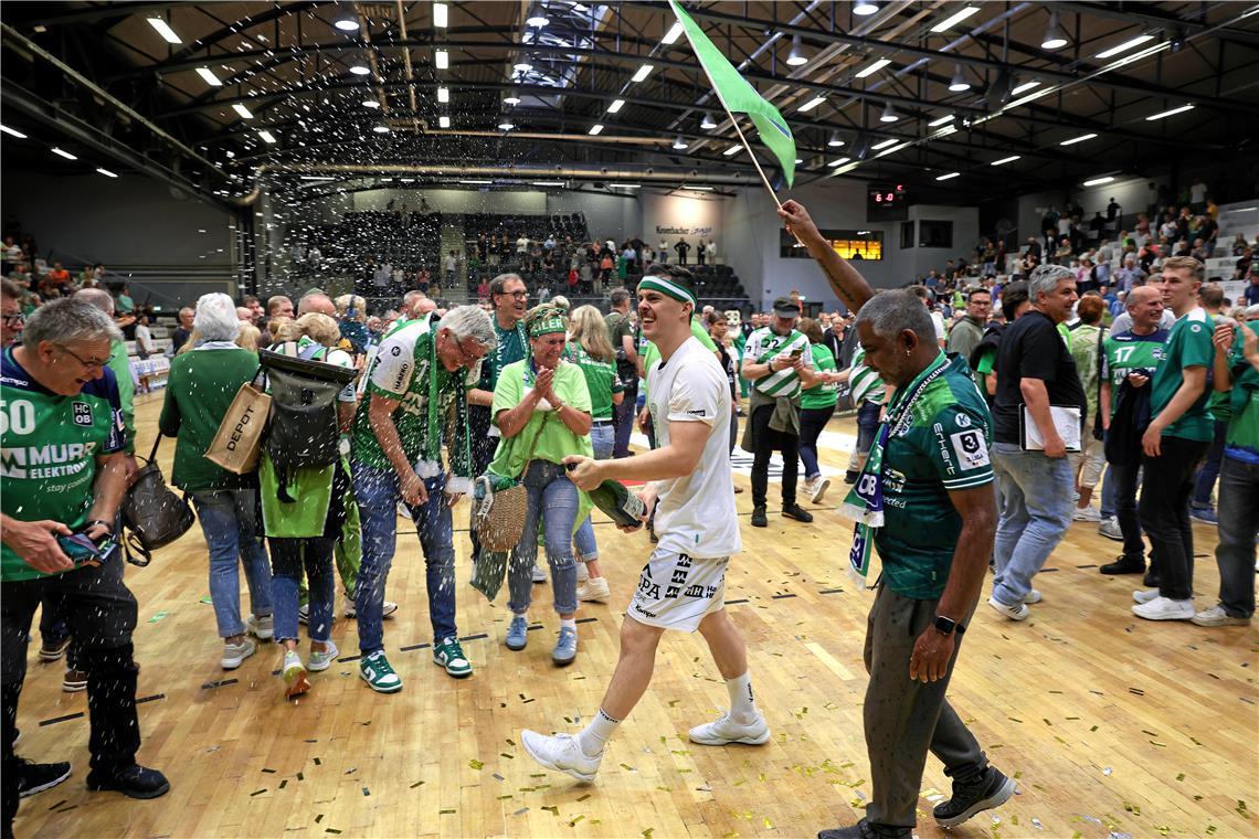 Handball, HC Oppenweiler/Backnang, Rückspiel beim HC Eintracht Hildesheim und Ju...