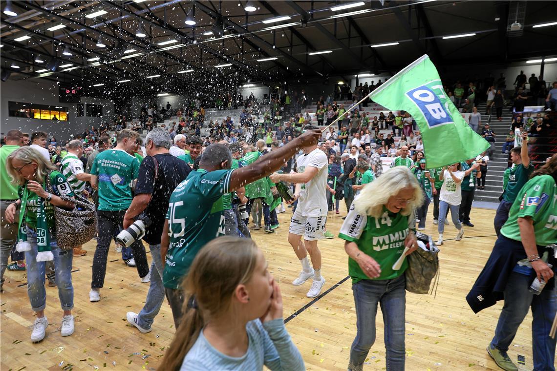 Handball, HC Oppenweiler/Backnang, Rückspiel beim HC Eintracht Hildesheim und Ju...