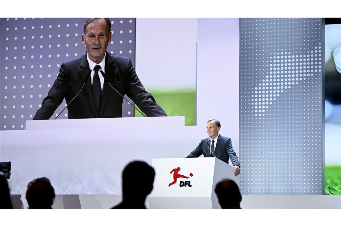 Watzke bei DFL wiedergewählt - Zuversicht durch Kanzler-Wort Hans-Joachim Watzke darf sich über ein einstimmiges Votum freuen.