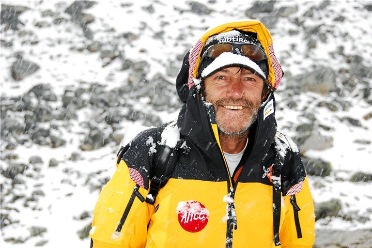 Hans Kammerlander freut sich über jeden Tag seines Lebens. Und das, obwohl das Leben ihm oft übel mitgespielt hat. Foto: privat