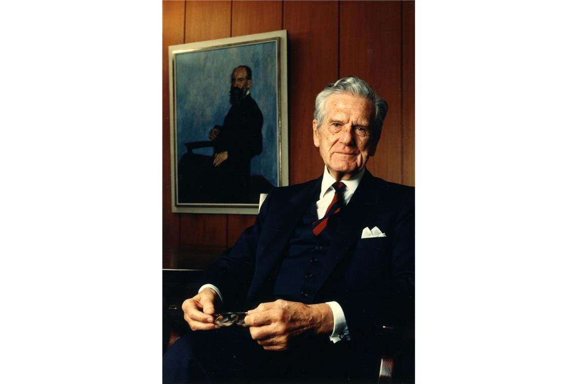 Hans L. Merkle wird 1963 Vorsitzender der Geschäftsführung. Er stärkt das internationale Geschäft: 1973 gründet Merkle die erste Bosch-Fertigung in den USA und das erste Gemeinschaftsunternehmen mit einem japanischen Konzern seit dem Zweiten Weltkrieg.