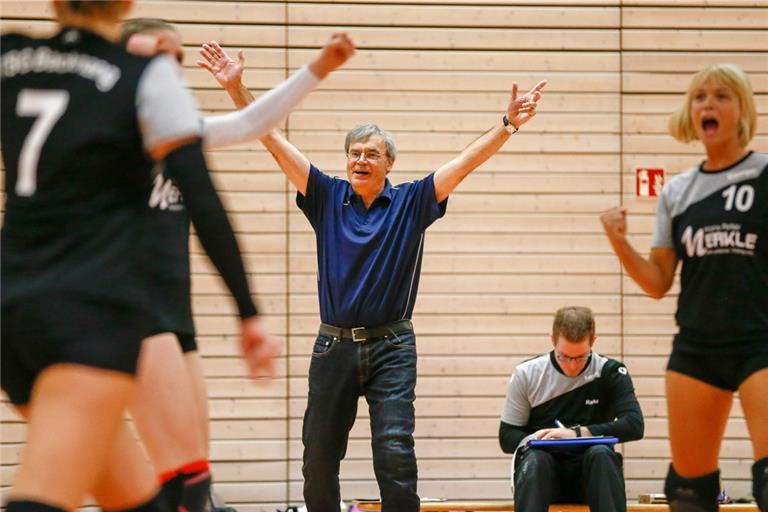 Hans-Peter Richter ist der neue Trainer bei den Oberliga-Volleyballerinnen der TSG Backnang. Foto: A. Becher
