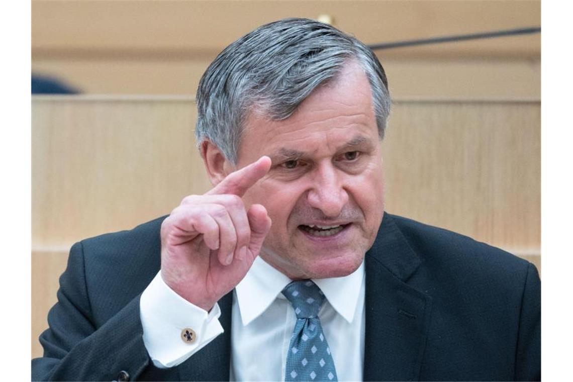 Merkel ist für Rülke eine „historisch gescheiterte Gestalt“ Hans-Ulrich Rülke (FDP), Vorsitzender der FDP-Fraktion im Landtag von Baden-Württemberg. Foto: Marijan Murat/dpa/Archivbild