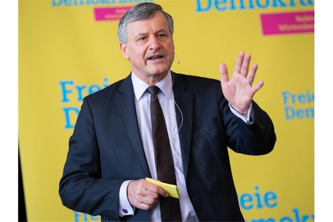 Hans-Ulrich Rülke, stellvertretender Landesvorsitzender der FDP Baden-Württemberg und Fraktionsvorsitzender im Landtag von Baden-Württemberg, spricht beim Treffen zum Politischen Aschermittwoch. Foto: Tom Weller/dpa