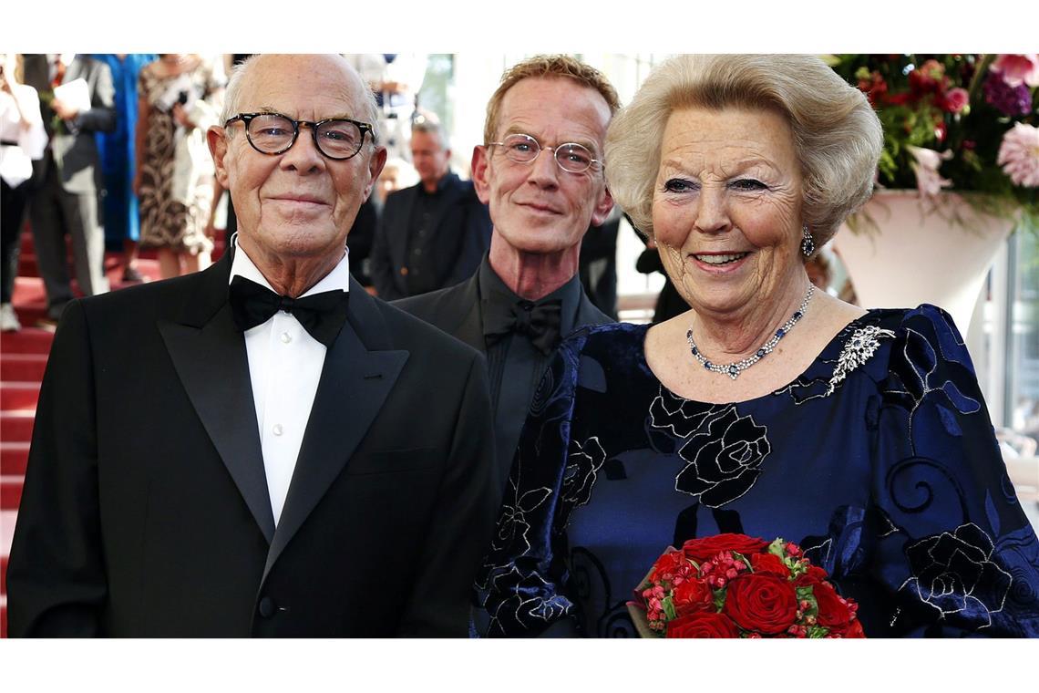 Hans van Manen mit der damaligen niederländischen Königin Beatrix.