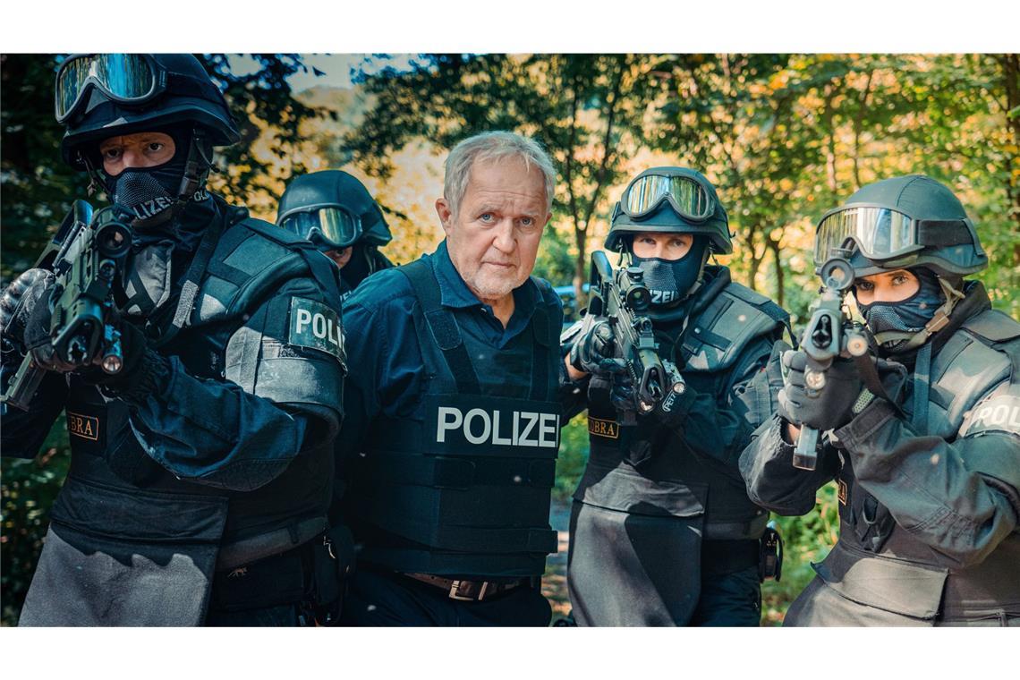 Harald Krassnitzer (Rolle: Moritz Eisner, Mitte).