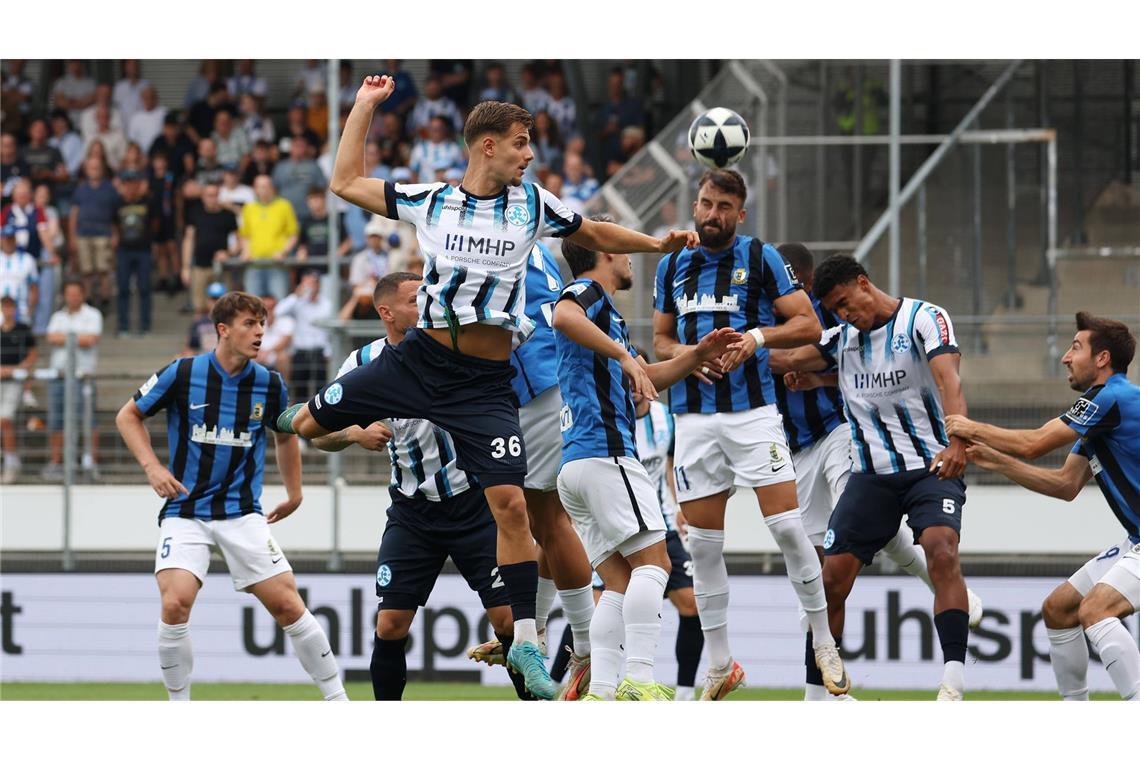 Die Blauen verpassen Traumstart Hart umkämpftes Regionalligaduell in Degerloch.